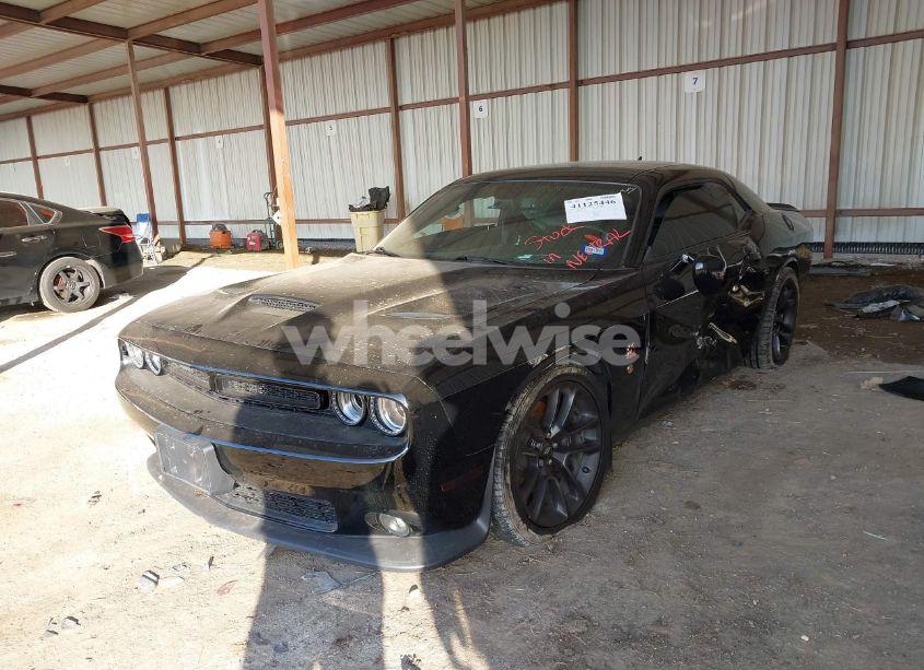Photo 2 of 2021 Dodge Challenger R/T SCAT PACK (VIN 2C3CDZFJ4MH680724)