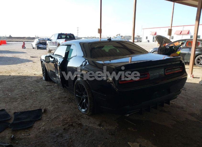 Photo 3 of 2021 Dodge Challenger R/T SCAT PACK (VIN 2C3CDZFJ4MH680724)