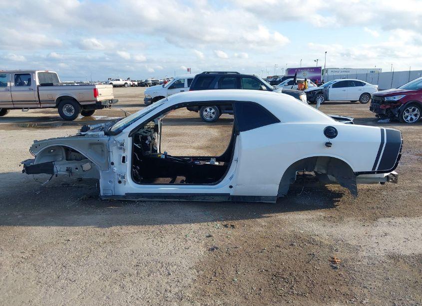 Photo 15 of 2016 Dodge Challenger R/T SCAT PACK (VIN 2C3CDZFJ5GH177188)