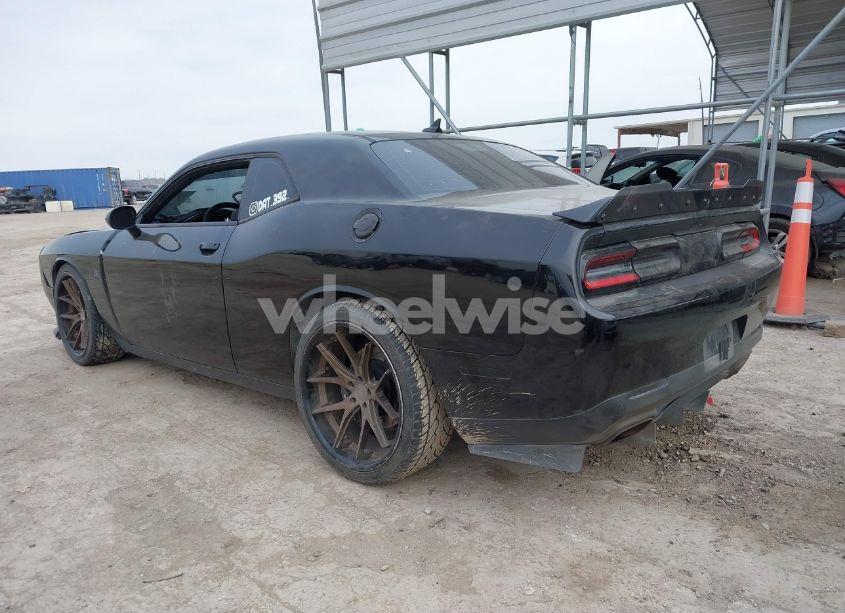 Photo 3 of 2016 Dodge Challenger R/T SCAT PACK (VIN 2C3CDZFJ5GH284628)