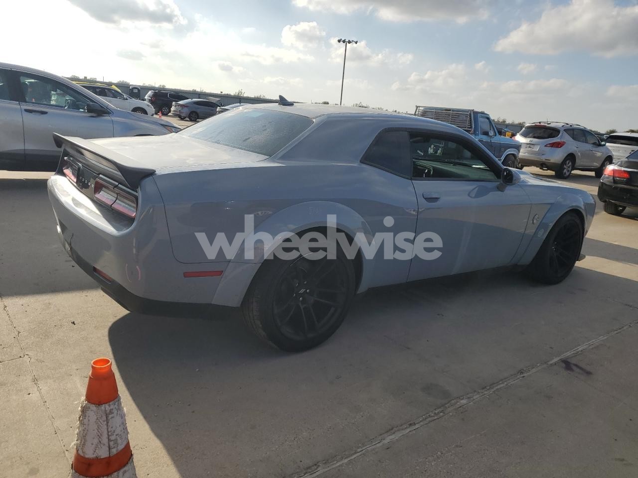 Photo 3 of 2020 DODGE CHALLENGER R/T SCAT PACK (VIN 2C3CDZFJ5LH222768)