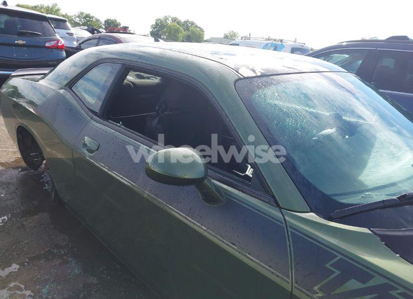 Photo 13 of 2021 Dodge Challenger R/T SCAT PACK (VIN 2C3CDZFJ5MH610147)