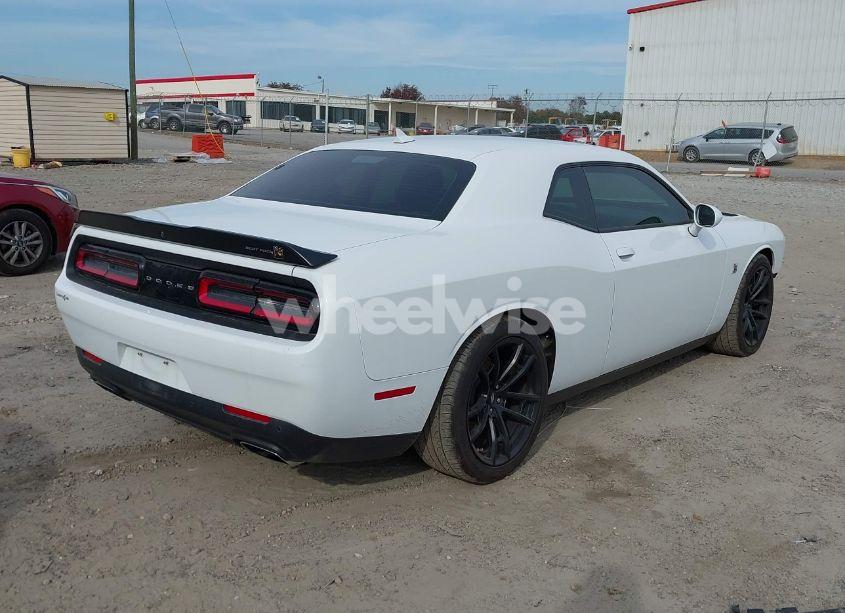 Photo 4 of 2022 Dodge Challenger R/T SCAT PACK (VIN 2C3CDZFJ5NH156404)