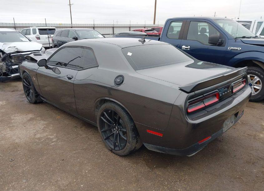 Photo 3 of 2022 Dodge Challenger R/T SCAT PACK (VIN 2C3CDZFJ5NH233031)