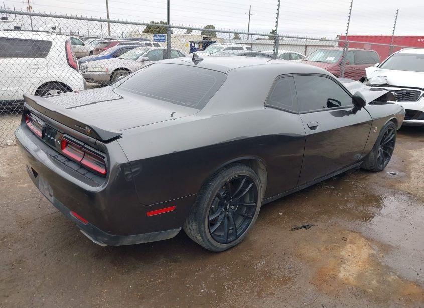 Photo 4 of 2022 Dodge Challenger R/T SCAT PACK (VIN 2C3CDZFJ5NH233031)
