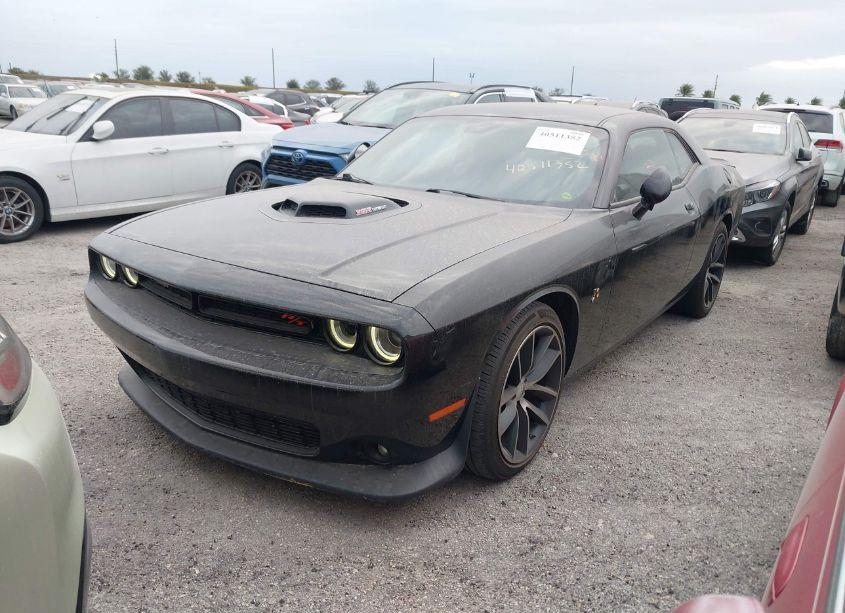 Photo 2 of 2016 Dodge Challenger 392 HEMI SCAT PACK SHAKER (VIN 2C3CDZFJ6GH279258)