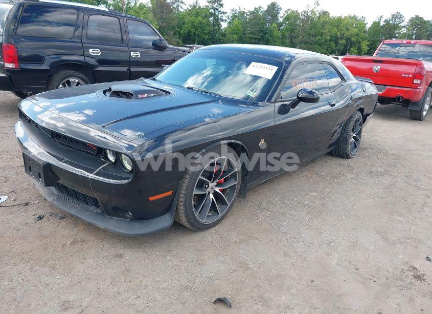 Photo 2 of 2018 Dodge Challenger 392 HEMI SCAT PACK SHAKER (VIN 2C3CDZFJ6JH149763)
