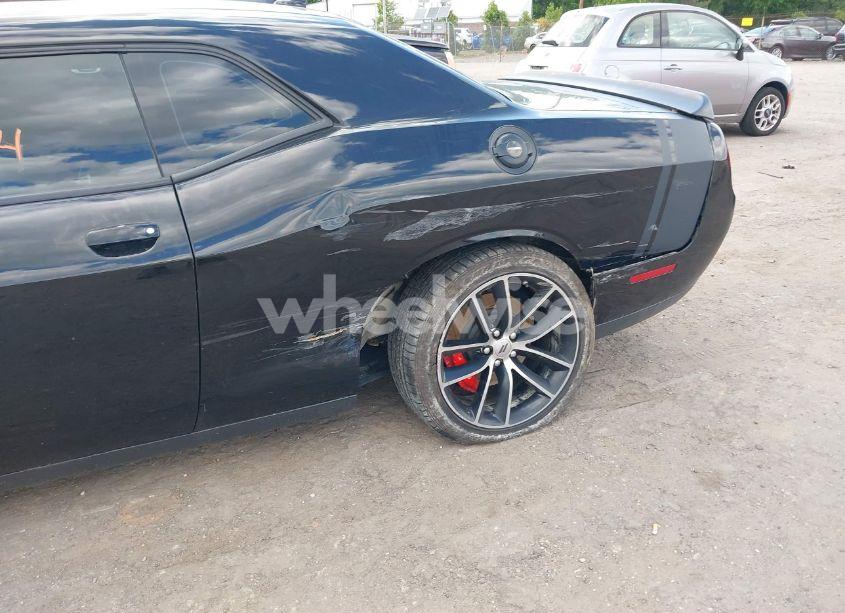 Photo 6 of 2018 Dodge Challenger 392 HEMI SCAT PACK SHAKER (VIN 2C3CDZFJ6JH149763)