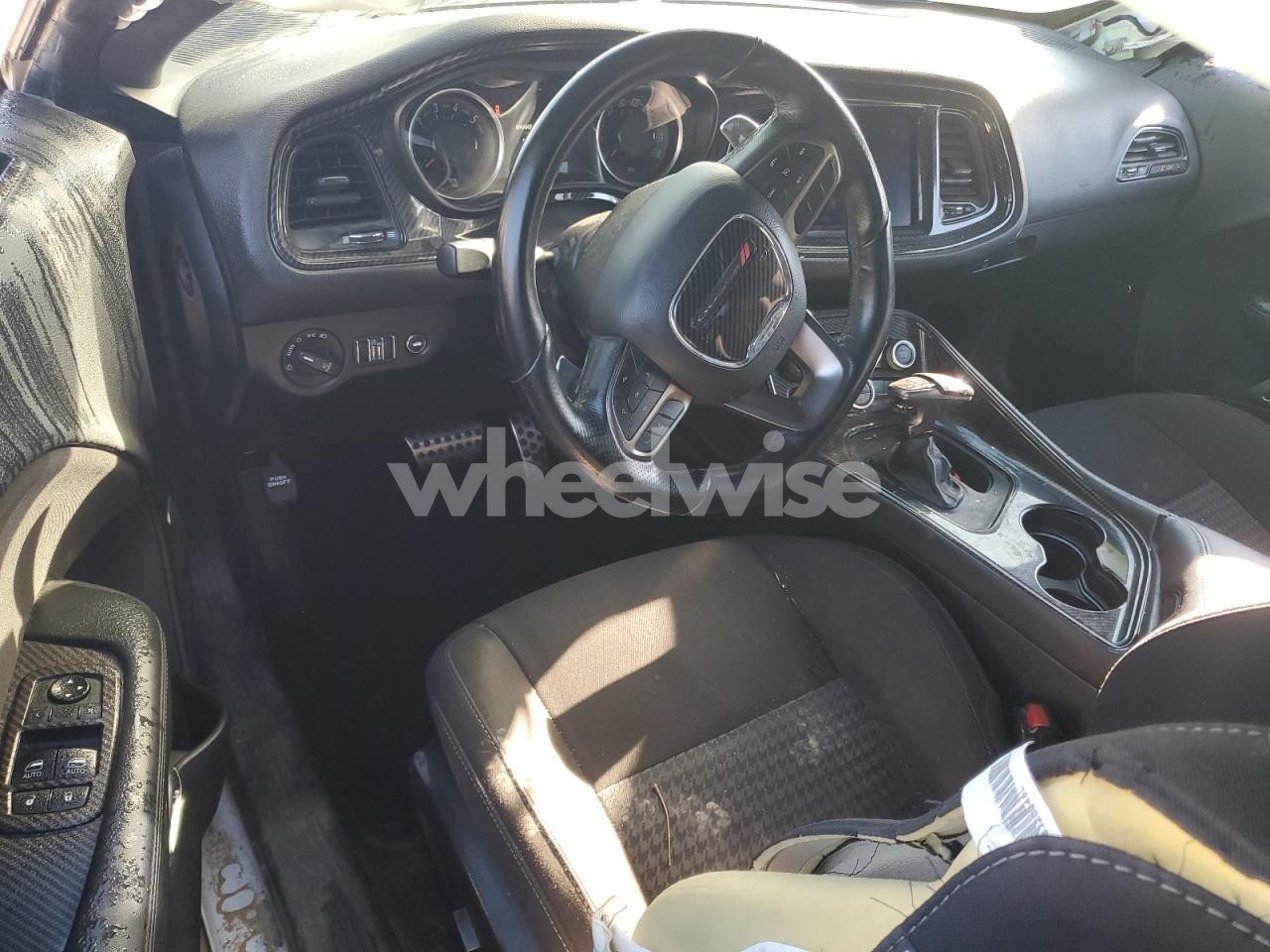 Photo 8 of 2021 DODGE CHALLENGER R/T SCAT PACK (VIN 2C3CDZFJ6MH507142)