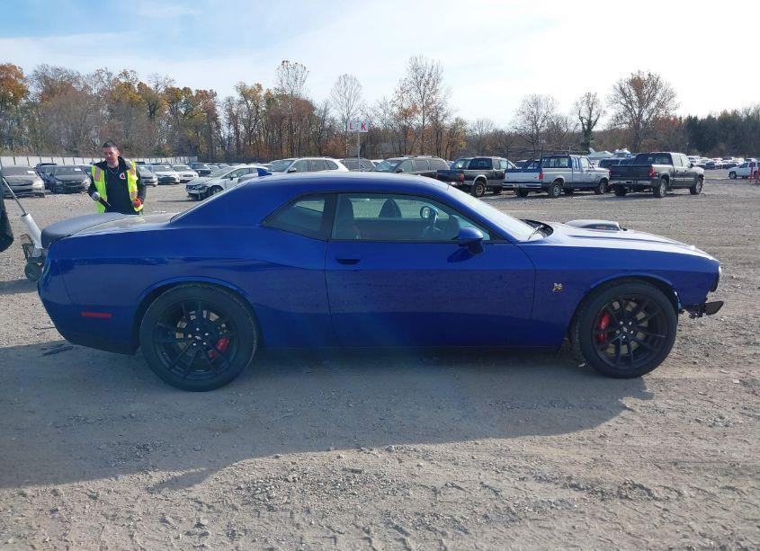 Photo 13 of 2021 Dodge Challenger R/T SCAT PACK (VIN 2C3CDZFJ6MH631542)