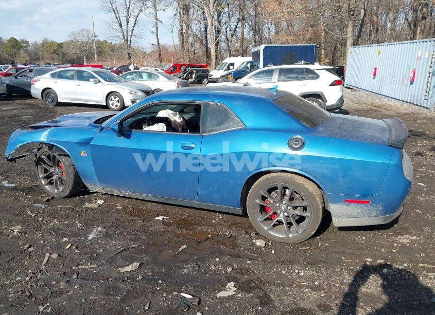 Photo 14 of 2021 Dodge Challenger R/T SCAT PACK (VIN 2C3CDZFJ7MH631811)