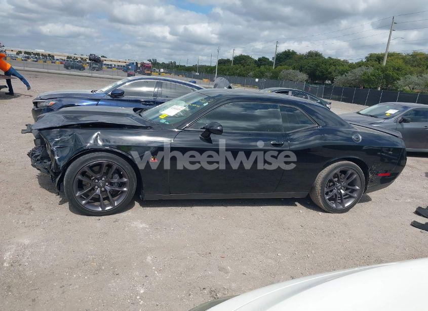 Photo 15 of 2022 Dodge Challenger R/T SCAT PACK (VIN 2C3CDZFJ7NH151317)