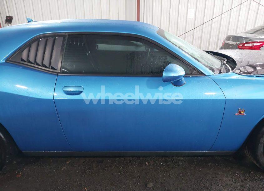 Photo 14 of 2016 Dodge Challenger R/T SCAT PACK (VIN 2C3CDZFJ8GH148722)