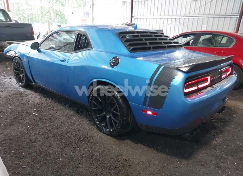 Photo 3 of 2016 Dodge Challenger R/T SCAT PACK (VIN 2C3CDZFJ8GH148722)