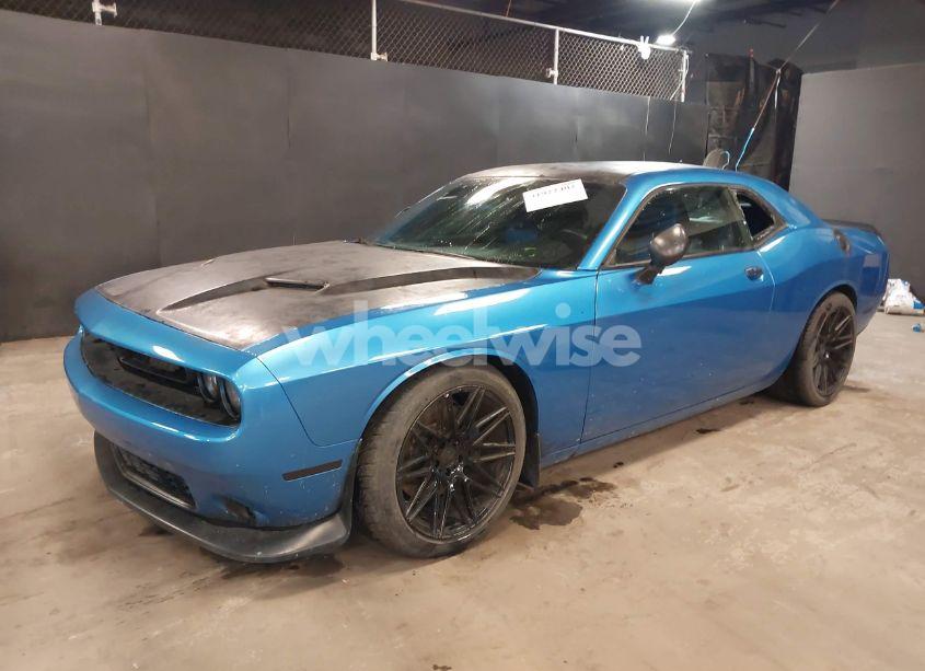 Photo 2 of 2016 Dodge Challenger R/T SCAT PACK (VIN 2C3CDZFJ8GH279312)