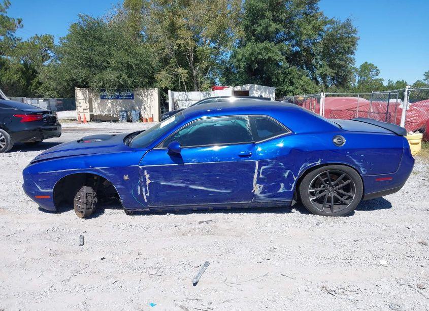 Photo 15 of 2021 Dodge Challenger R/T SCAT PACK (VIN 2C3CDZFJ8MH631736)