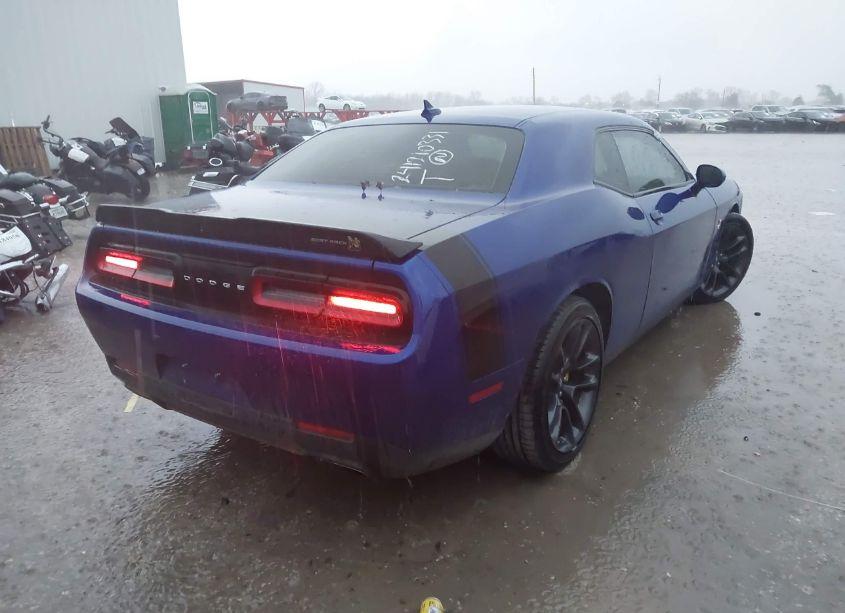 Photo 4 of 2022 Dodge Challenger R/T SCAT PACK (VIN 2C3CDZFJ8NH171897)