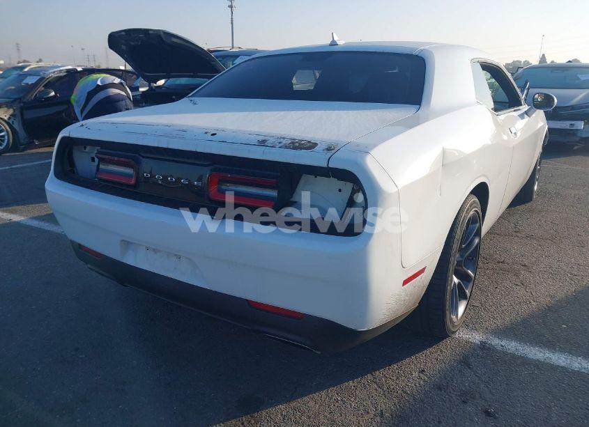 Photo 4 of 2022 Dodge Challenger R/T SCAT PACK (VIN 2C3CDZFJ8NH187775)