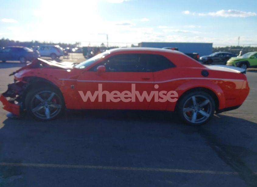 Photo 15 of 2021 Dodge Challenger R/T SCAT PACK WIDEBODY (VIN 2C3CDZFJ9MH637240)