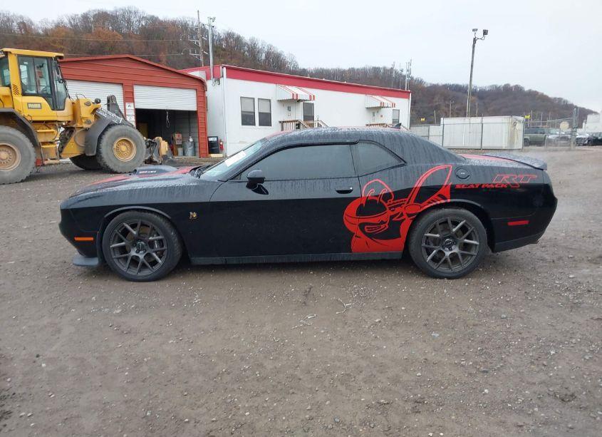 Photo 14 of 2016 Dodge Challenger 392 HEMI SCAT PACK SHAKER (VIN 2C3CDZFJXGH177980)