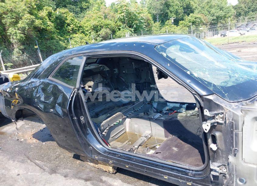 Photo 12 of 2016 Dodge Challenger 392 HEMI SCAT PACK SHAKER (VIN 2C3CDZFJXGH245663)