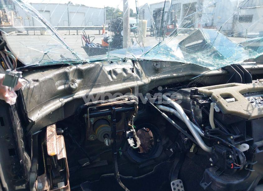 Photo 14 of 2016 Dodge Challenger 392 HEMI SCAT PACK SHAKER (VIN 2C3CDZFJXGH245663)