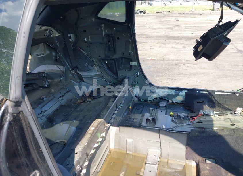 Photo 8 of 2016 Dodge Challenger 392 HEMI SCAT PACK SHAKER (VIN 2C3CDZFJXGH245663)