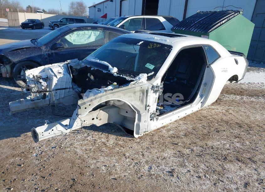 Photo 2 of 2016 Dodge Challenger R/T SCAT PACK (VIN 2C3CDZFJXGH329854)