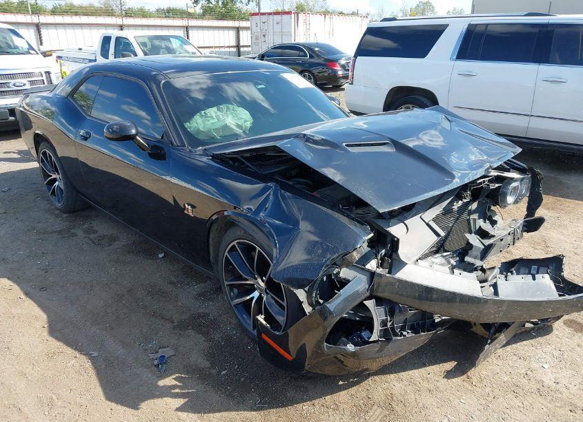 2016 Dodge Challenger R/T SCAT PACK (VIN 2C3CDZFJXGH331894) main photo