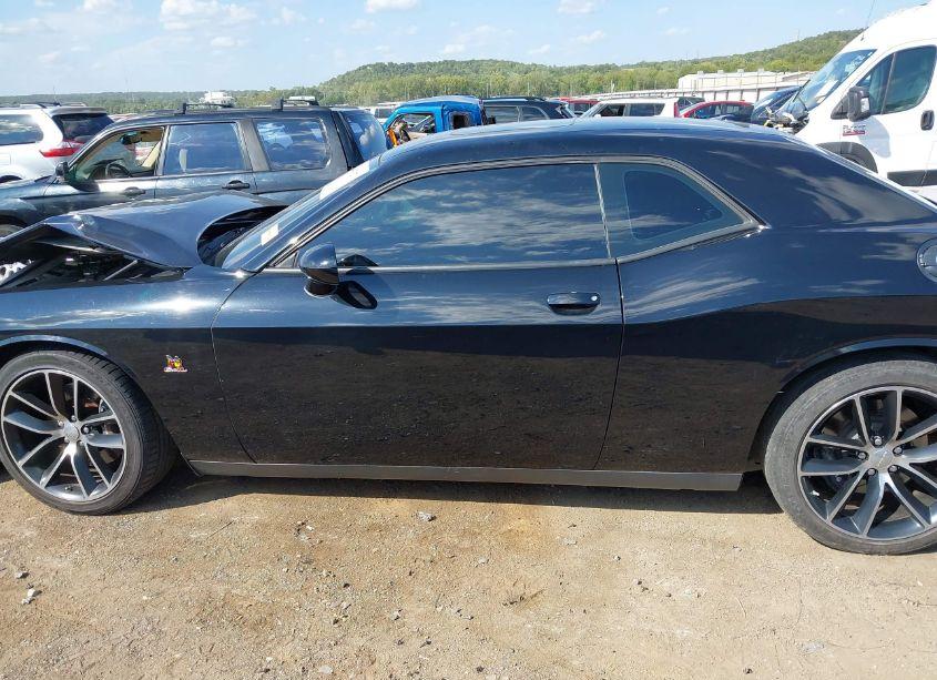 Photo 14 of 2016 Dodge Challenger R/T SCAT PACK (VIN 2C3CDZFJXGH331894)