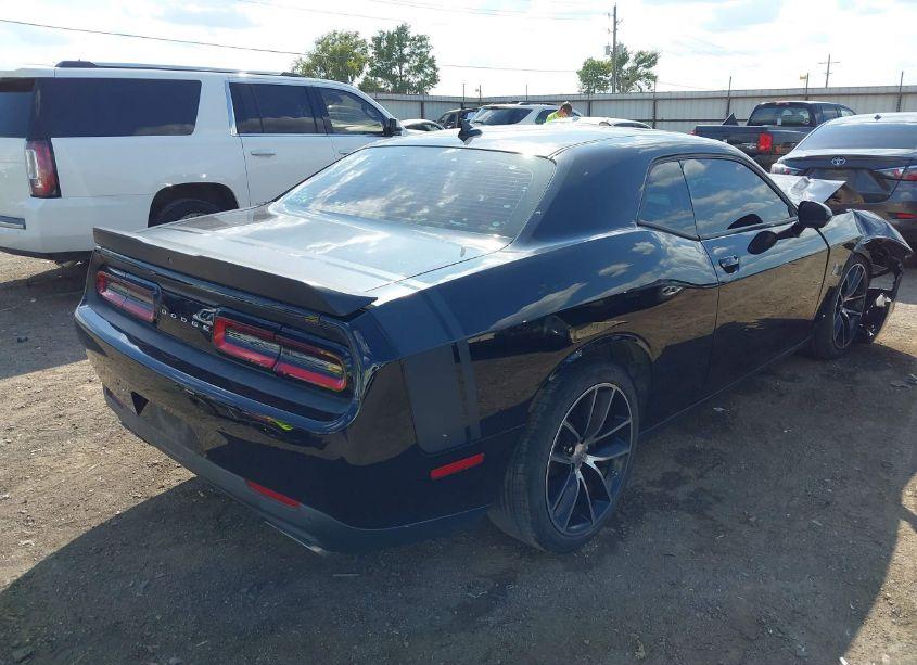 Photo 4 of 2016 Dodge Challenger R/T SCAT PACK (VIN 2C3CDZFJXGH331894)