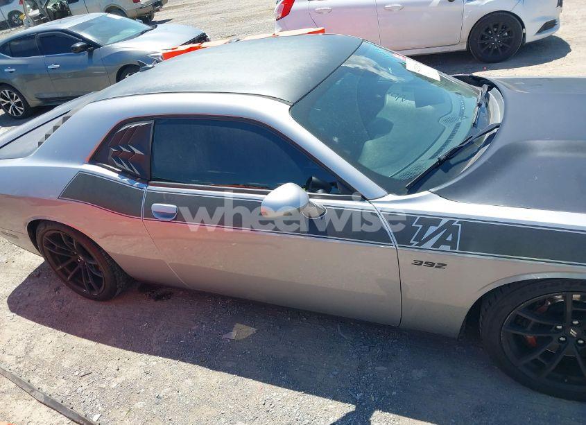 Photo 13 of 2018 Dodge Challenger R/T 392 (VIN 2C3CDZFJXJH152021)