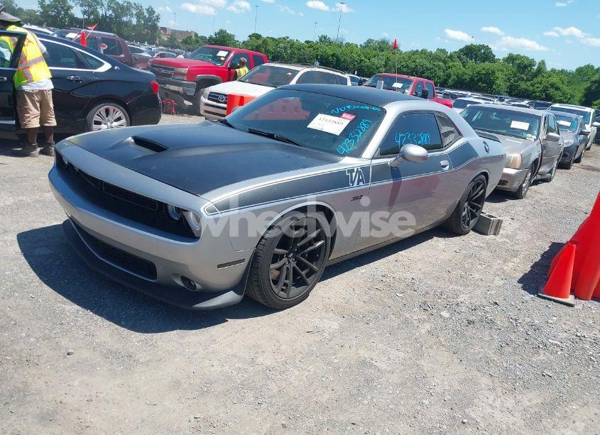 Photo 2 of 2018 Dodge Challenger R/T 392 (VIN 2C3CDZFJXJH152021)