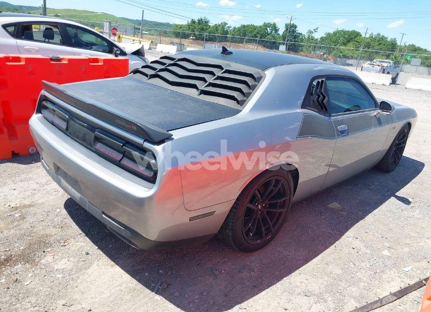 Photo 4 of 2018 Dodge Challenger R/T 392 (VIN 2C3CDZFJXJH152021)