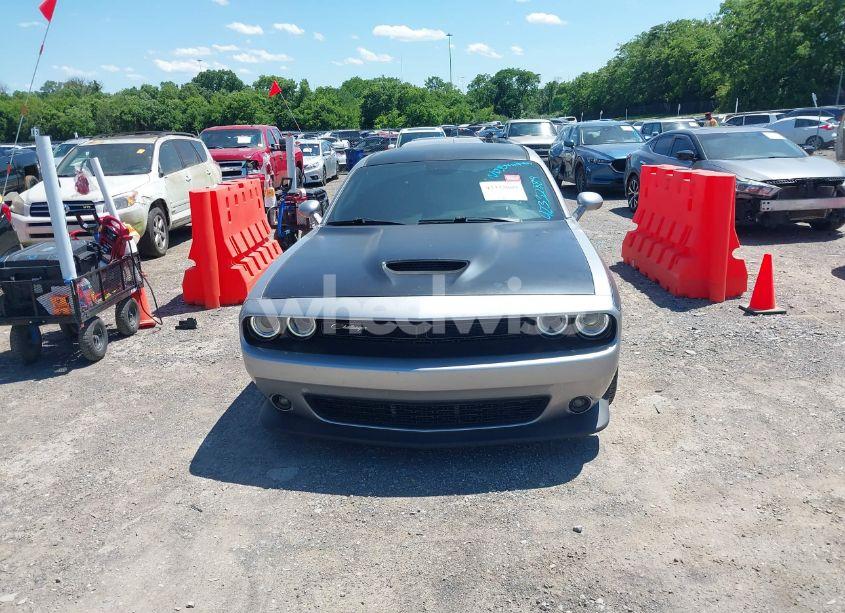 Photo 6 of 2018 Dodge Challenger R/T 392 (VIN 2C3CDZFJXJH152021)