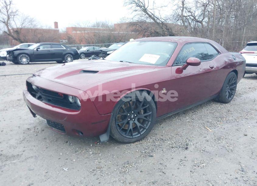 Photo 2 of 2018 Dodge Challenger R/T SCAT PACK (VIN 2C3CDZFJXJH327934)