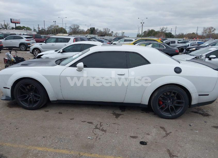 Photo 14 of 2019 Dodge Challenger R/T SCAT PACK (VIN 2C3CDZFJXKH618550)