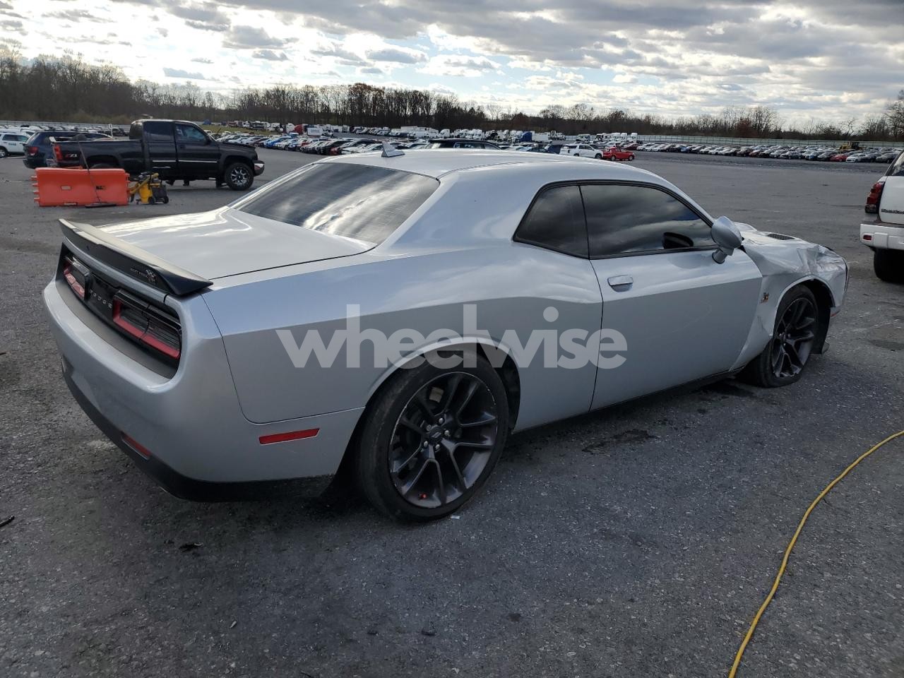 Photo 3 of 2021 DODGE CHALLENGER R/T SCAT PACK (VIN 2C3CDZFJXMH513896)