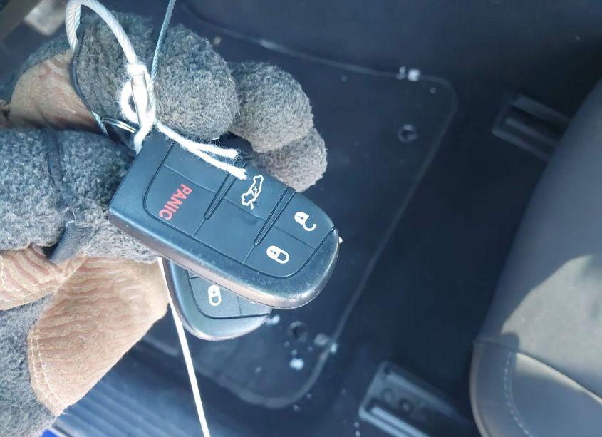 Photo 11 of 2022 Dodge Challenger SXT AWD (VIN 2C3CDZGG1NH230954)