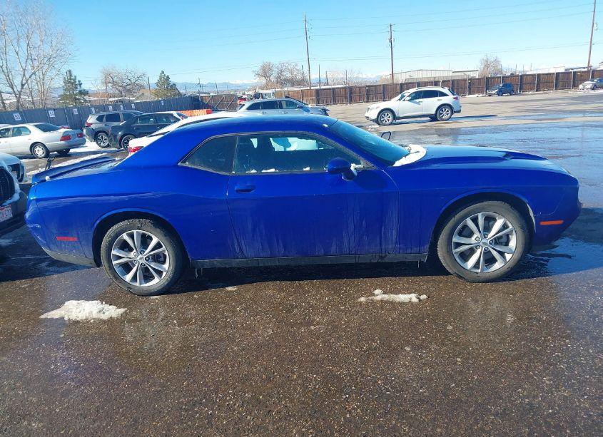Photo 13 of 2022 Dodge Challenger SXT AWD (VIN 2C3CDZGG1NH230954)