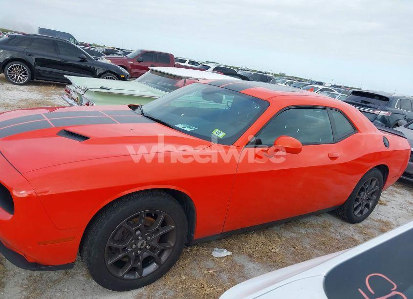 Photo 14 of 2018 Dodge Challenger GT AWD (VIN 2C3CDZGG5JH245225)