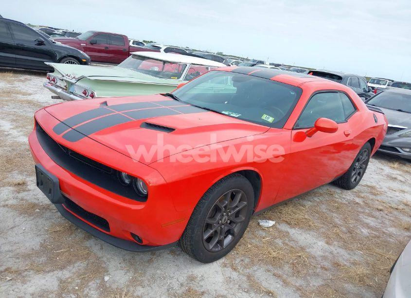Photo 2 of 2018 Dodge Challenger GT AWD (VIN 2C3CDZGG5JH245225)