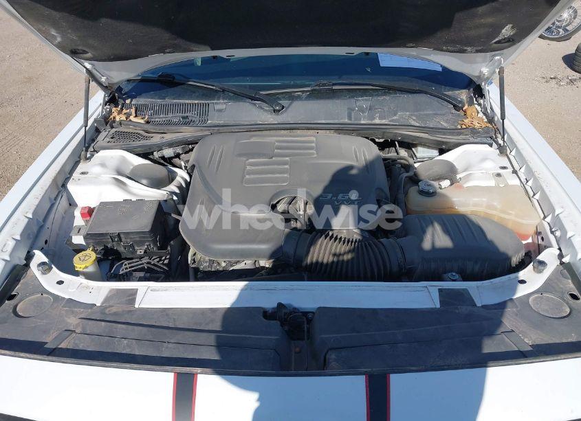 Photo 10 of 2018 Dodge Challenger GT AWD (VIN 2C3CDZGG5JH257438)