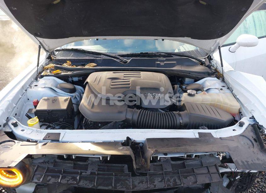 Photo 10 of 2021 Dodge Challenger SXT AWD (VIN 2C3CDZGG6MH509380)