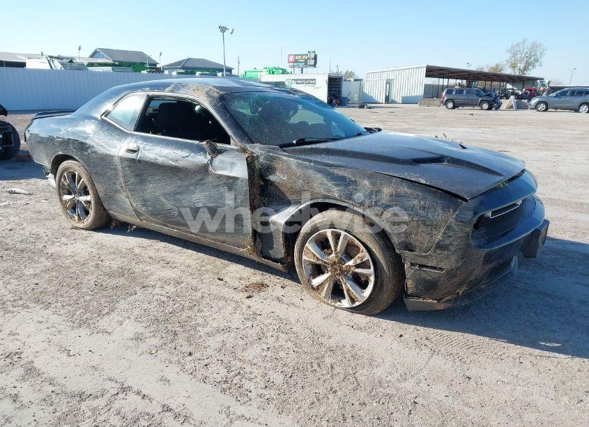 2021 Dodge Challenger SXT AWD (VIN 2C3CDZGG6MH543285) main photo