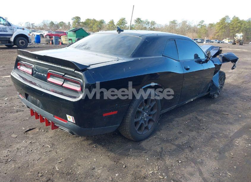Photo 4 of 2017 Dodge Challenger GT (VIN 2C3CDZGG7HH619781)