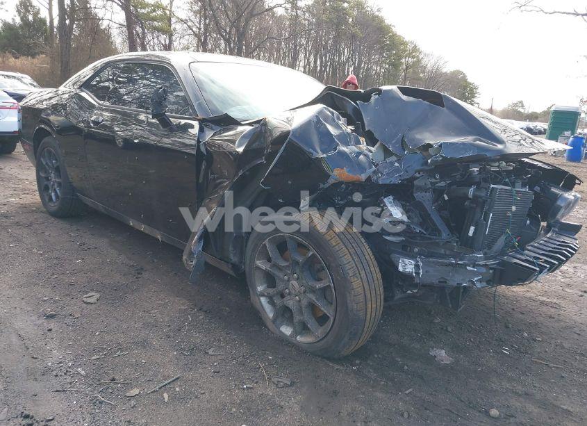 Photo 6 of 2017 Dodge Challenger GT (VIN 2C3CDZGG7HH619781)