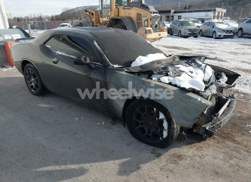 2018 Dodge Challenger GT AWD (VIN 2C3CDZGG7JH133056) main photo