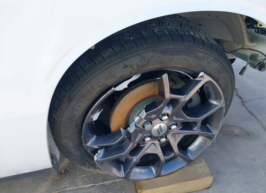 Photo 18 of 2017 Dodge Challenger GT (VIN 2C3CDZGG8HH589366)