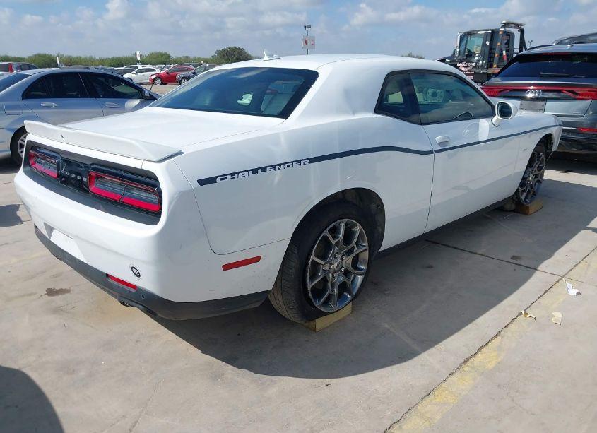 Photo 4 of 2017 Dodge Challenger GT (VIN 2C3CDZGG8HH589366)